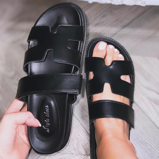BLACK FAUX LEATHER STRAPPY SLIP ON FLATS