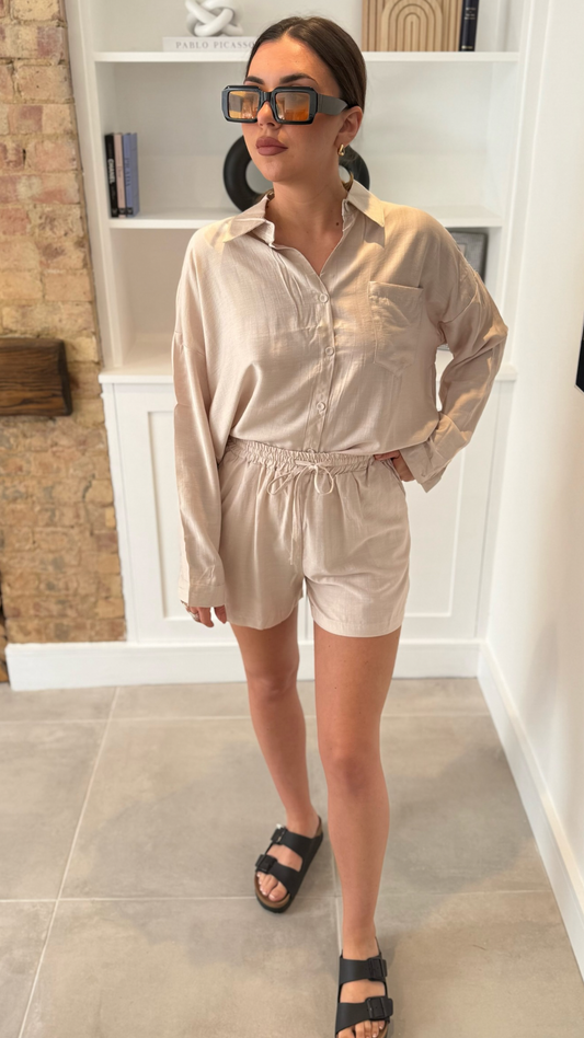 LIGHTWEIGHT SHIRT & SHORTS CO-ORD SET